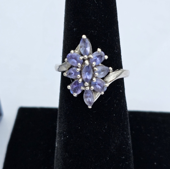 Genuine Stauer Tanzanite Sterling Silver Ring Size 8 - Picture 3 of 6